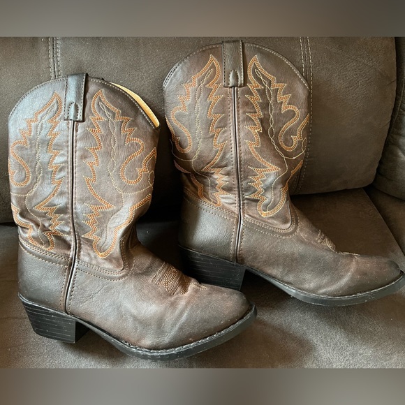 Kid’s Rodeo Ropers - Picture 2 of 4